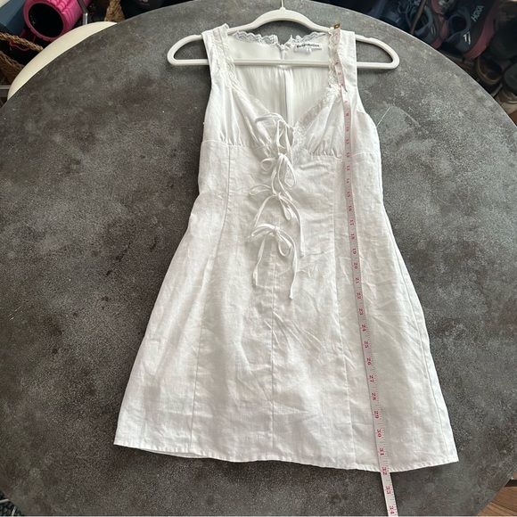 Reformation reia linen white dress with lace and bow detail size 2 - Picture 15 of 16